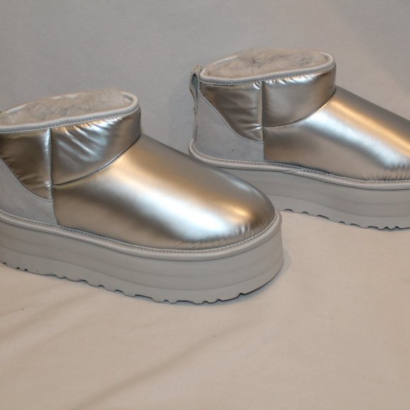 NIB UGG WOMEN'S ULTRA MINI PLATFORM PUFFER SHINY METALLIC SLIVER BOOTS - Picture 3 of 7